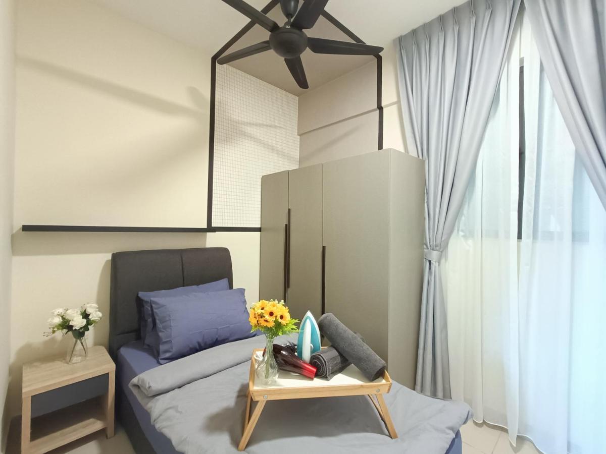 Апартаменти Arc Austin Hills Residensi By Antlerzone Джохор-Бару Екстер'єр фото